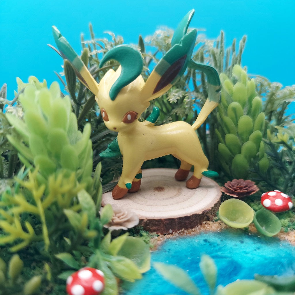 Leafeon Terrarium (Large)