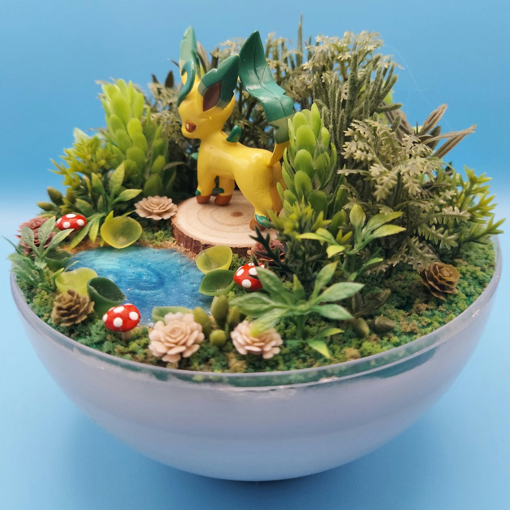 Leafeon Terrarium (Large)