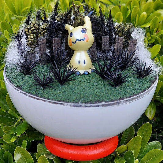 Mimikyu Terrarium - Large