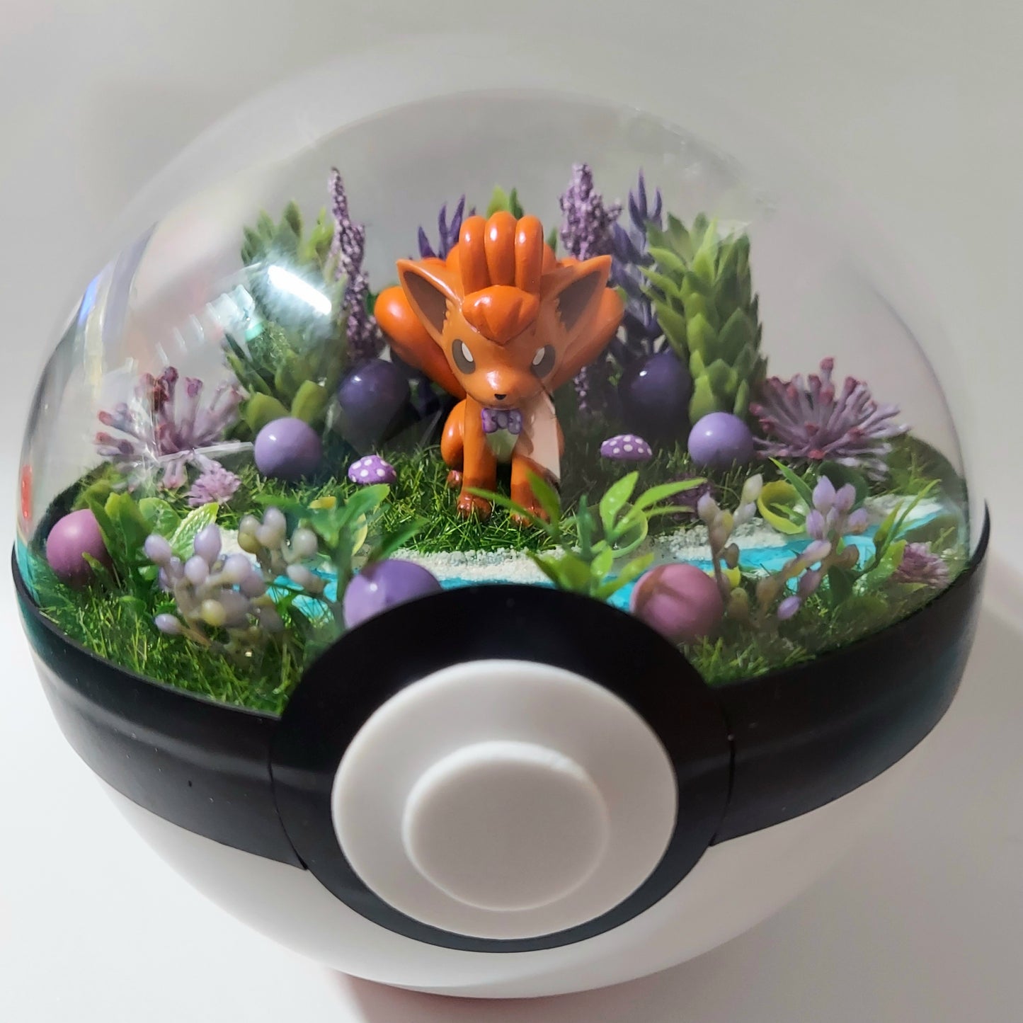 Vulpix Terrarium - Large